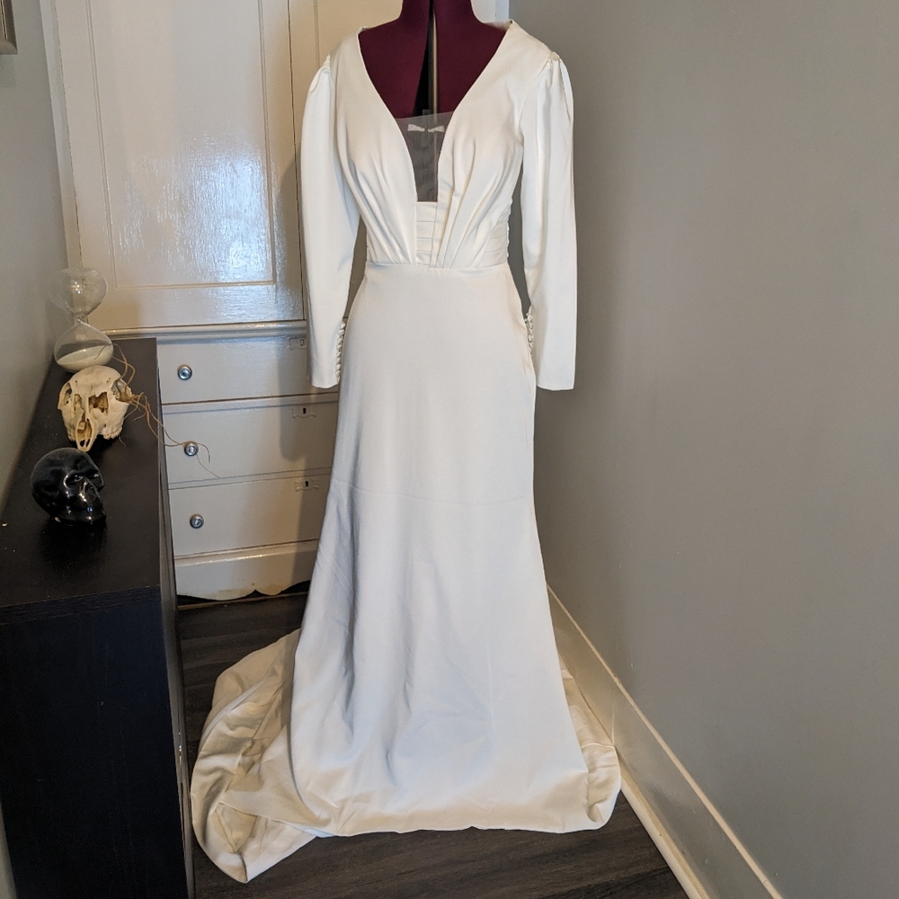 Long sleeve faux "Adrienne" custom wedding dress sz 6 Petite